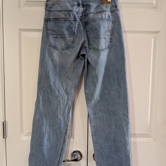 American Eagle Women's '90s Low-Rise Straight Jeans, Size 6 Short, Distressed - Picture 6 of 14